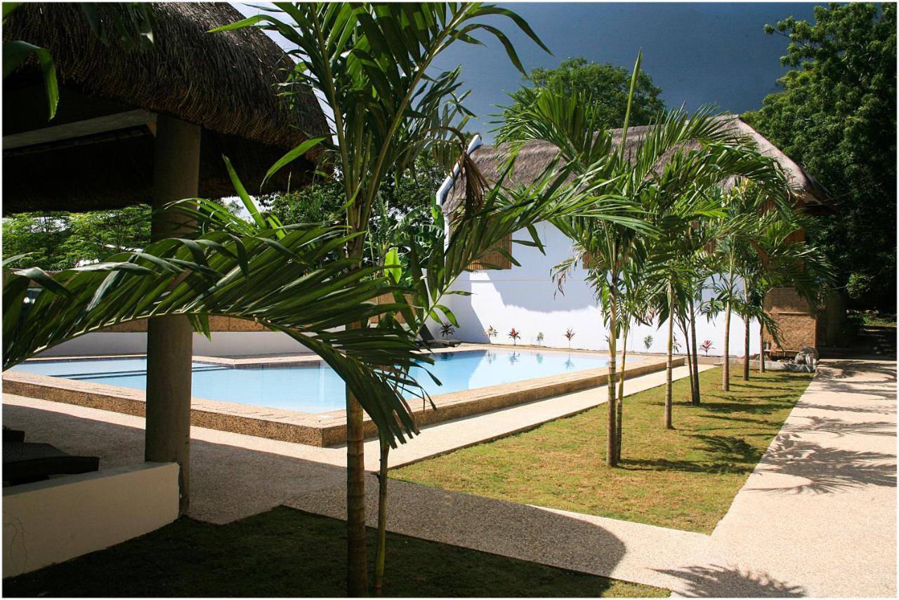 Panglao Bamboo Oasis Hotel ภายนอก รูปภาพ