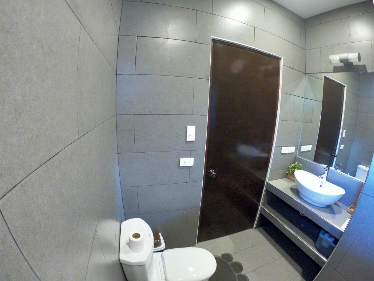 Panglao Bamboo Oasis Hotel ภายนอก รูปภาพ