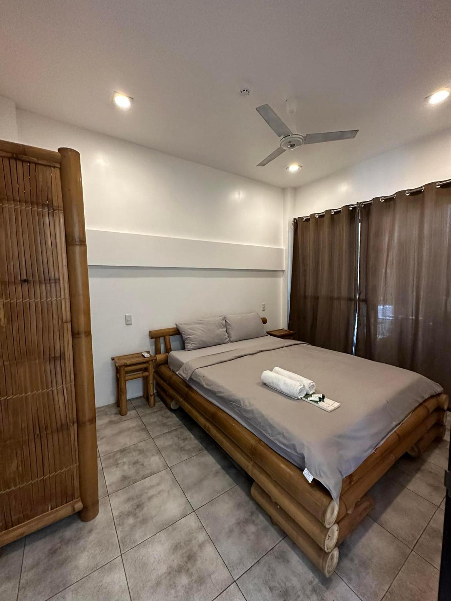 Panglao Bamboo Oasis Hotel ภายนอก รูปภาพ